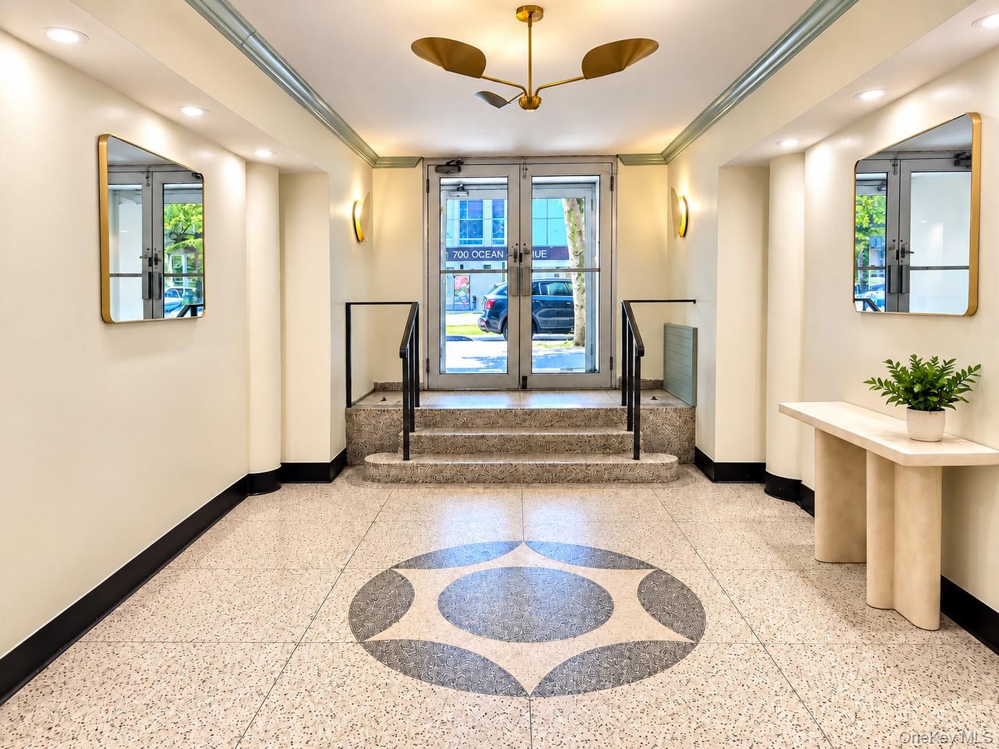 2701 Ocean Avenue, Unit 2B