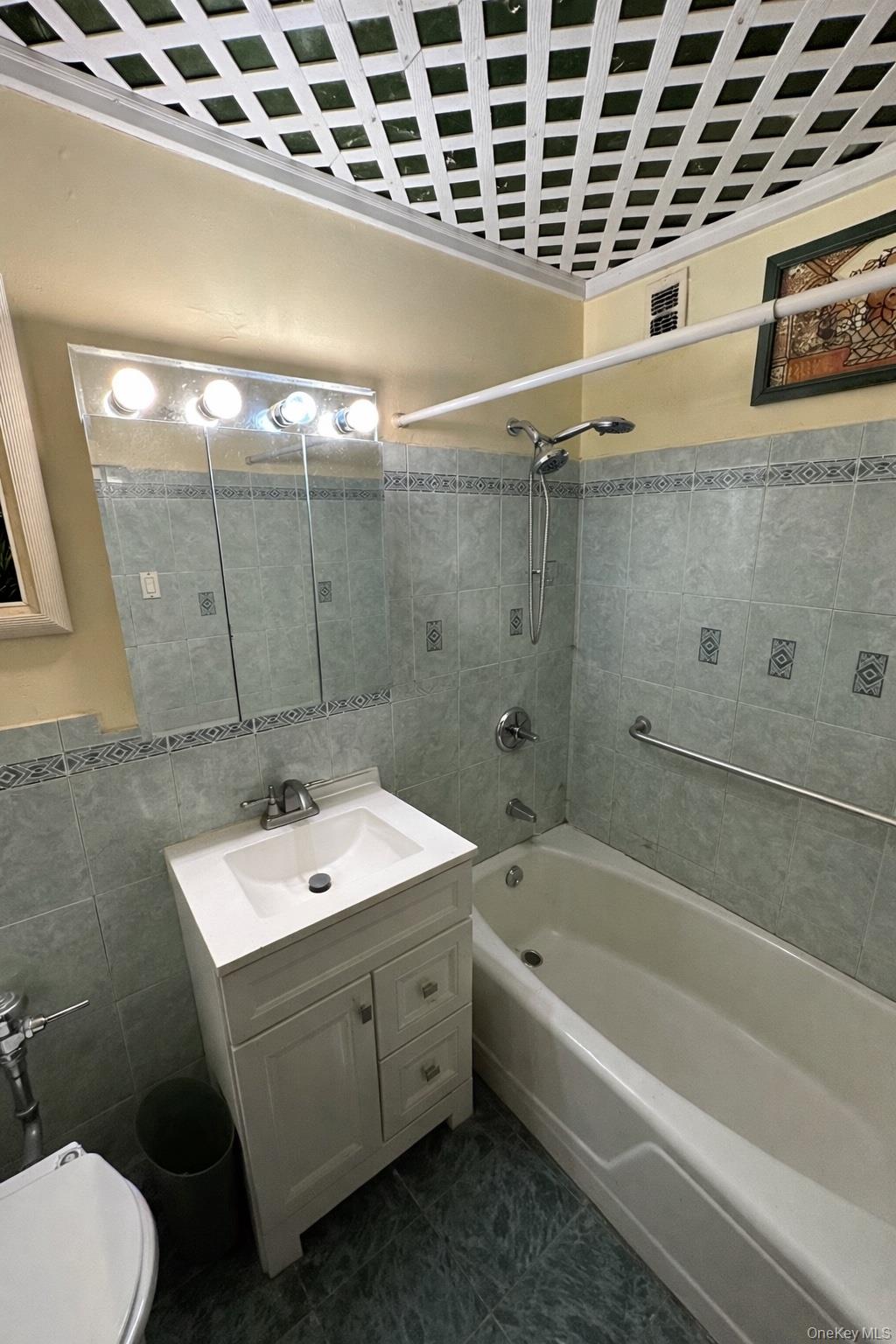 153-25 88th Street, Unit 5L photo 2