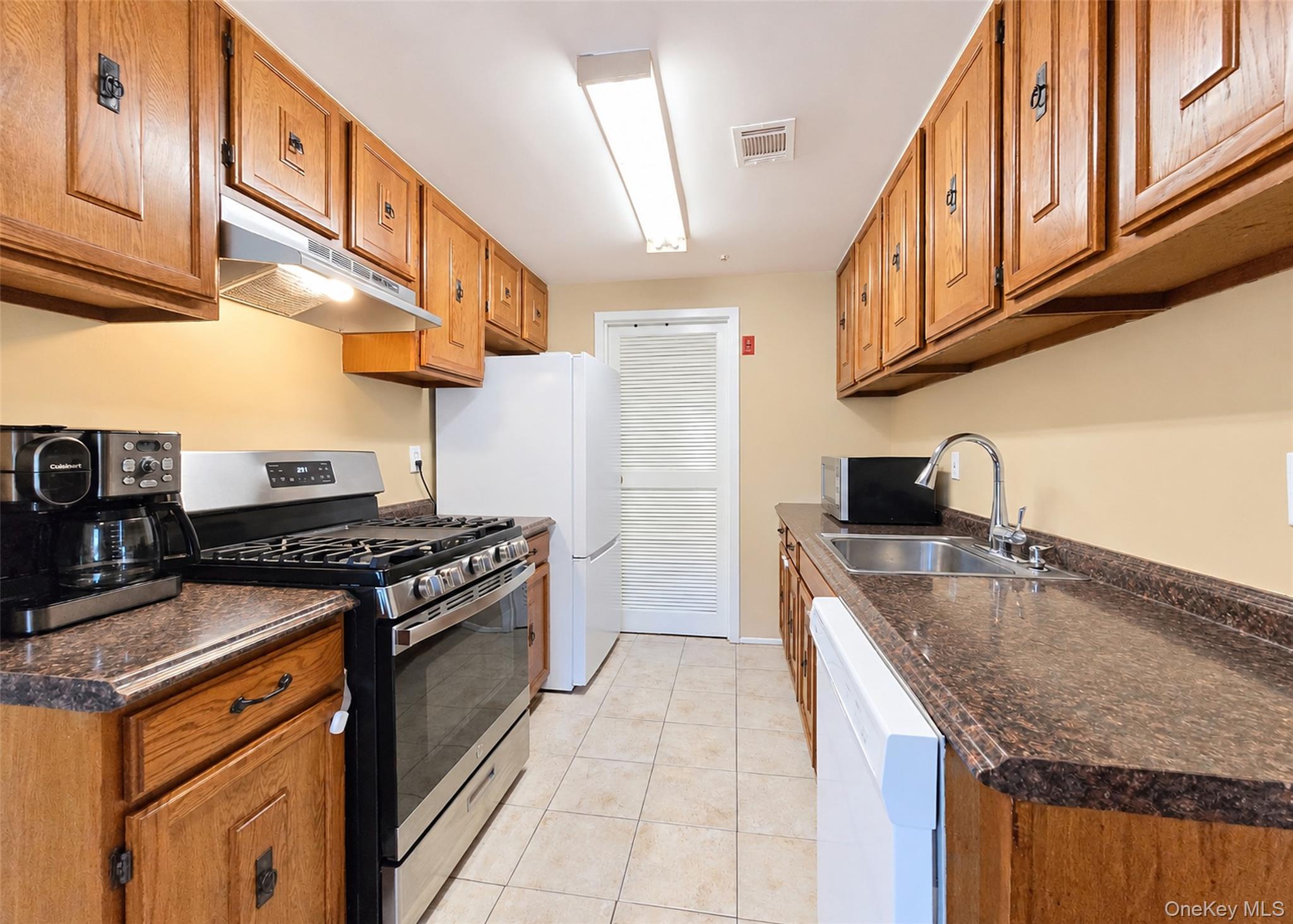 305 Brettonwoods Drive – For Sale photo 6