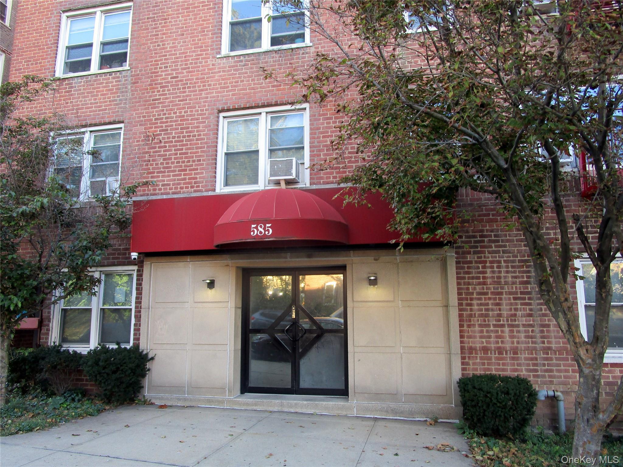 585 Mclean Avenue, Unit 2A