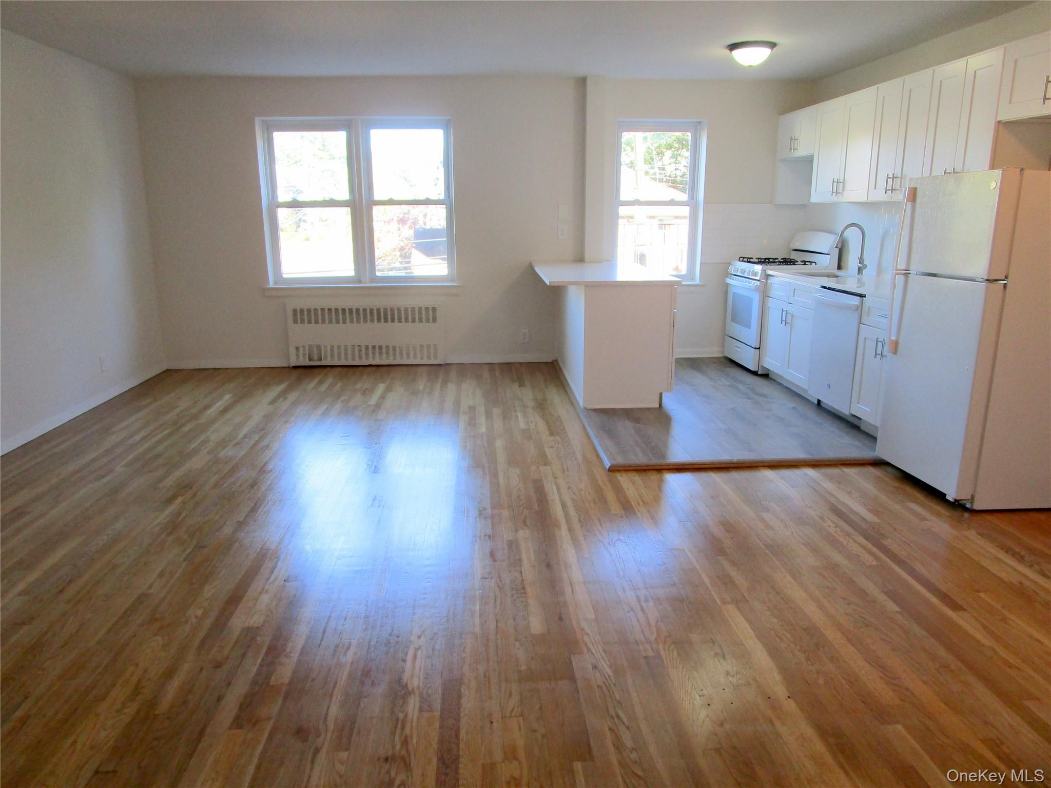 585 Mclean Avenue, Unit 2A photo 4