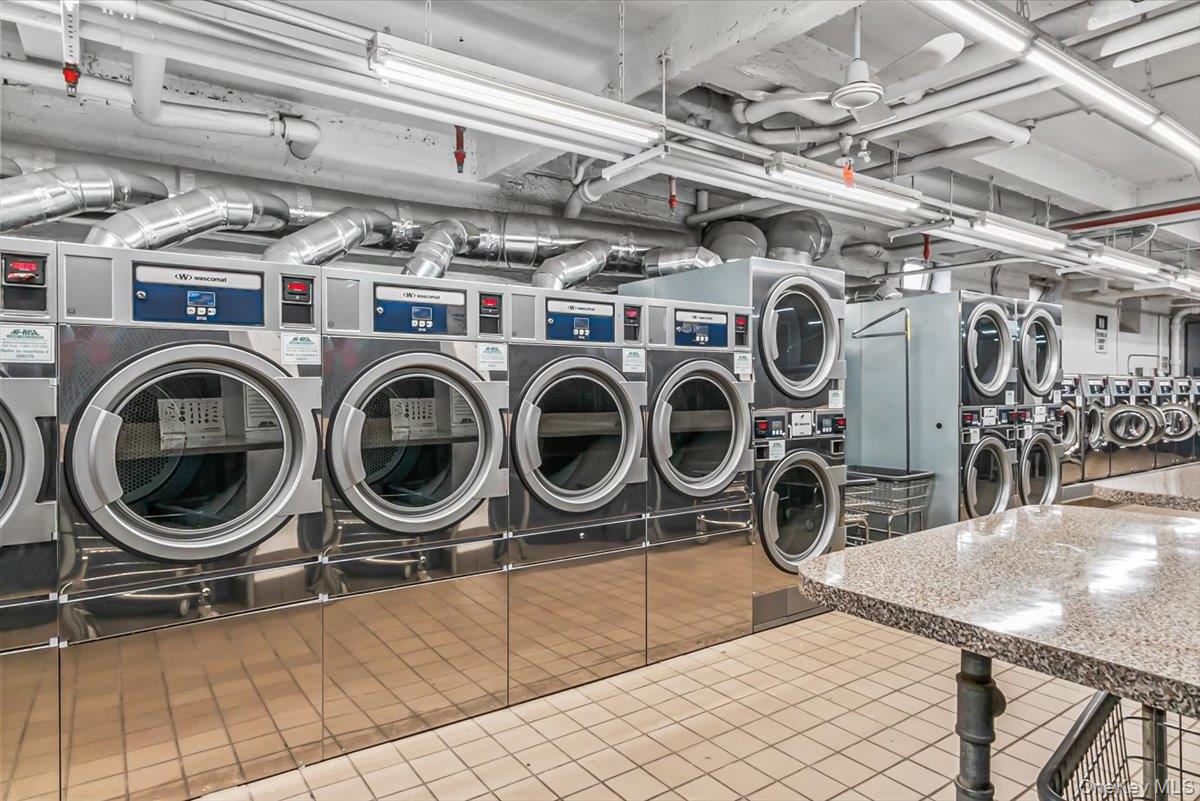 5136 30th Avenue, Unit 3B photo 17