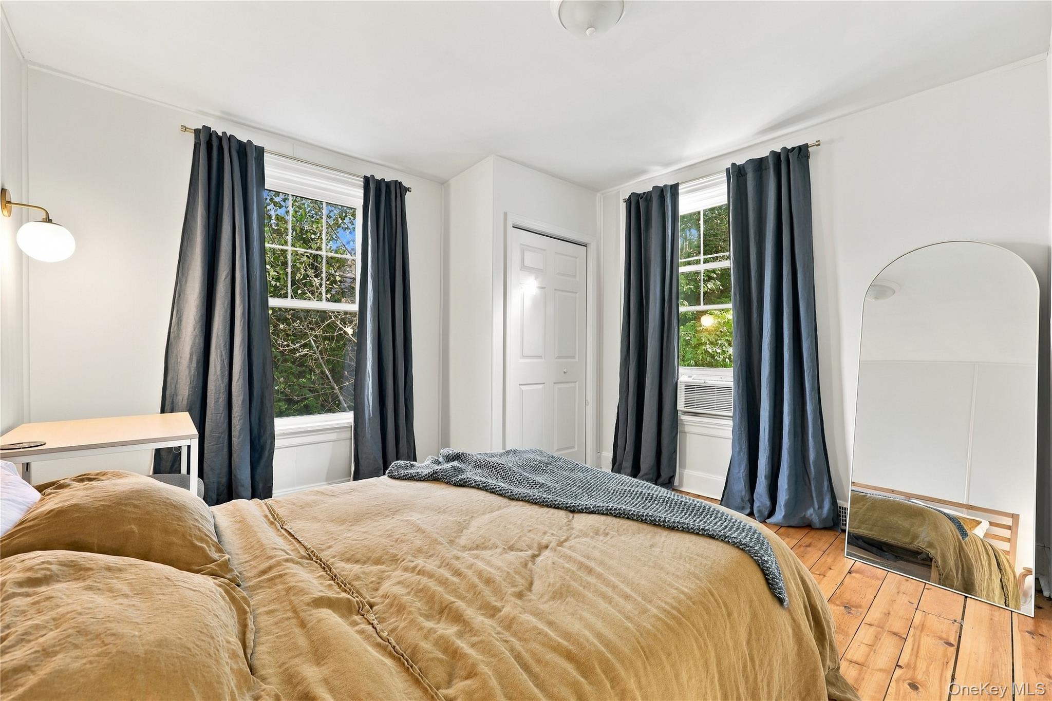 6 Saint James Court – For Sale photo 8