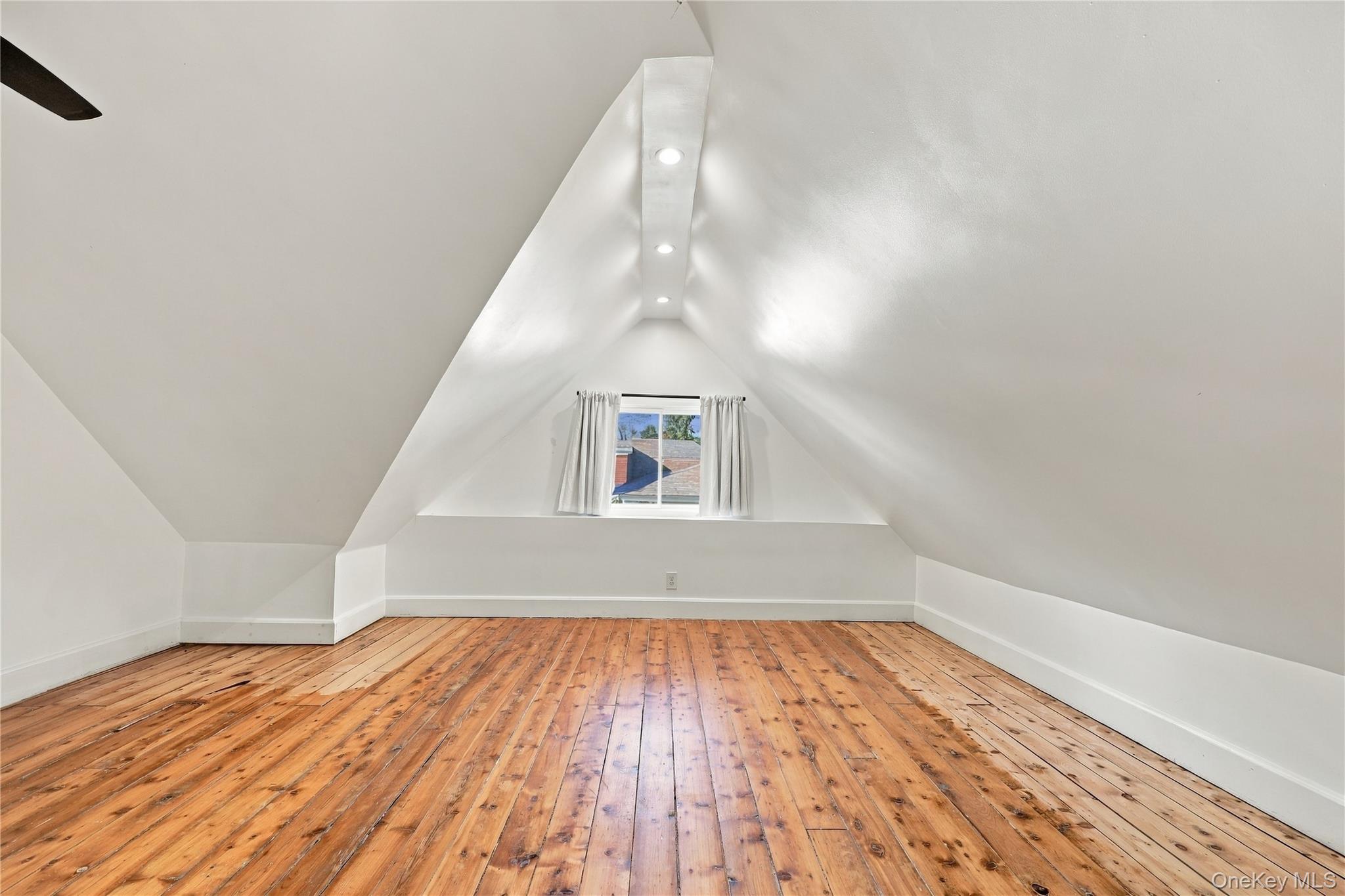 6 Saint James Court – For Sale photo 20