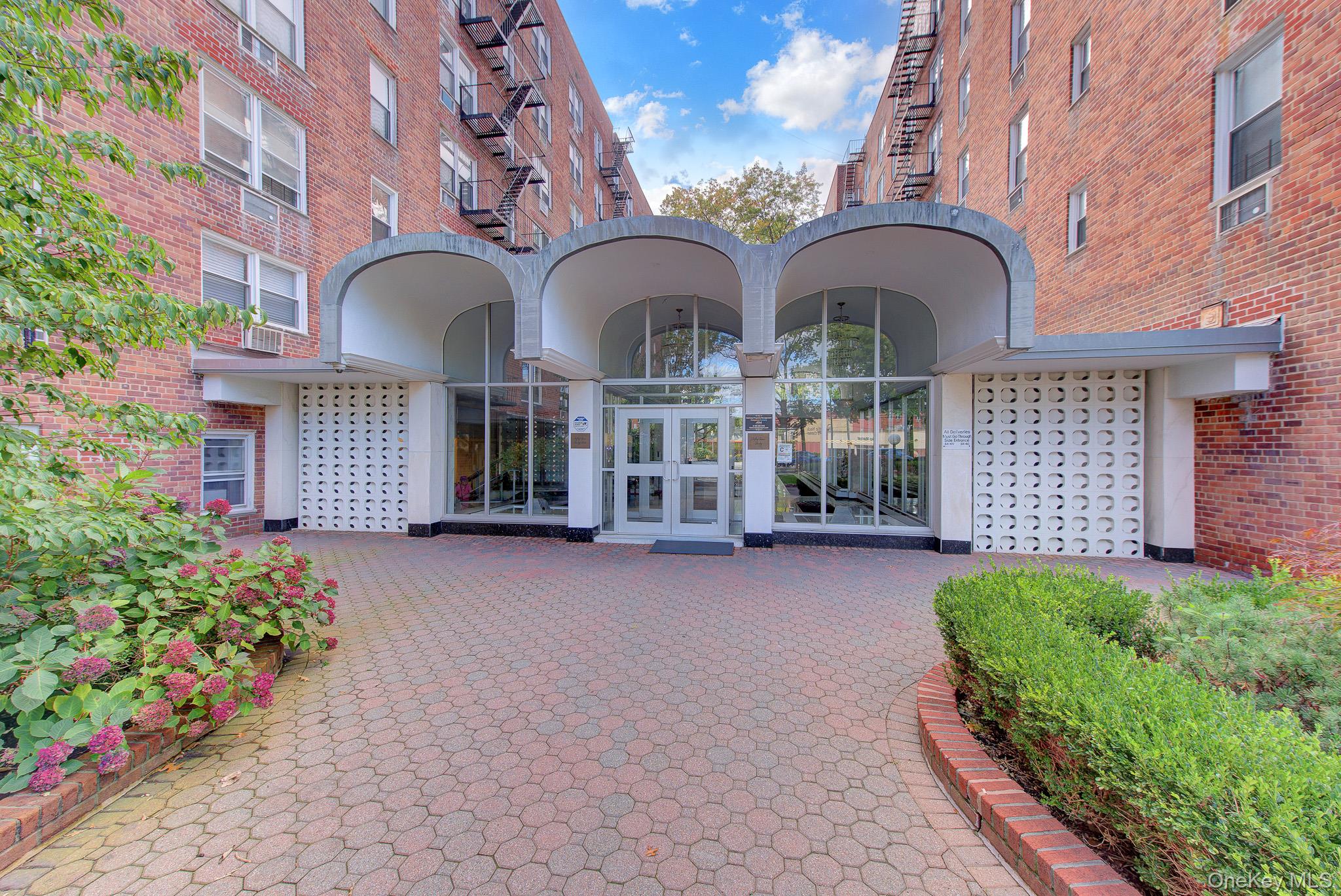 54-44 Little Neck Parkway, Unit 4T photo 3
