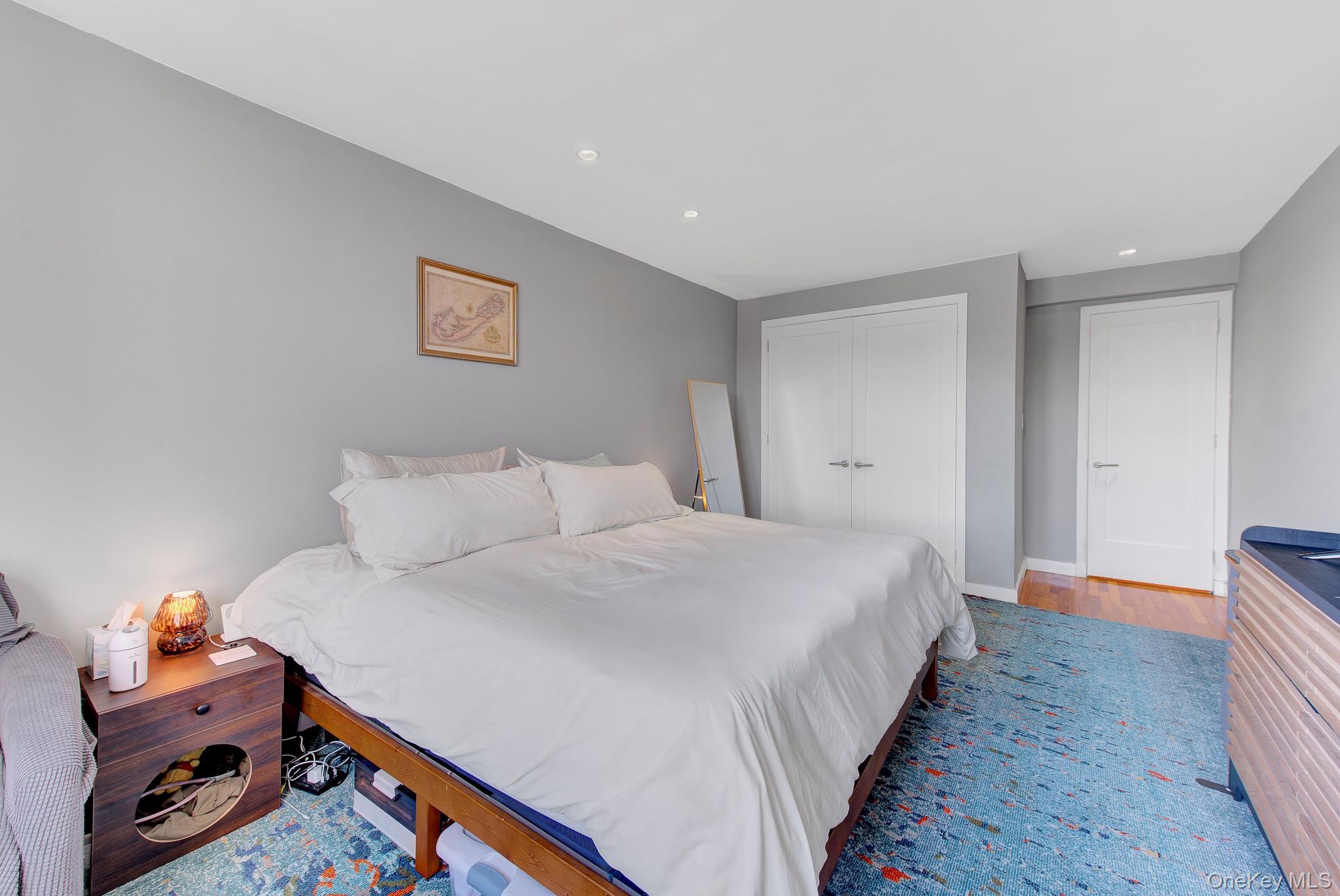 54-44 Little Neck Parkway, Unit 4T photo 16
