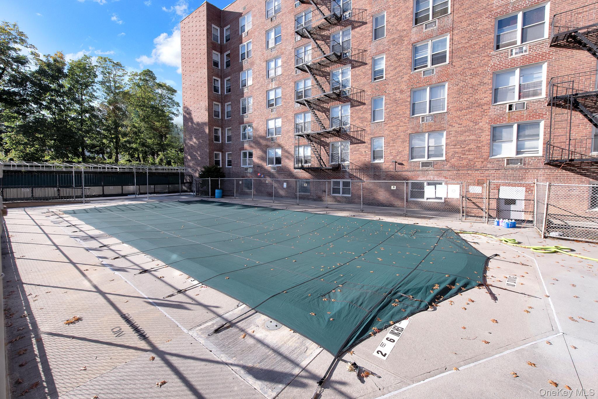54-44 Little Neck Parkway, Unit 4T photo 21
