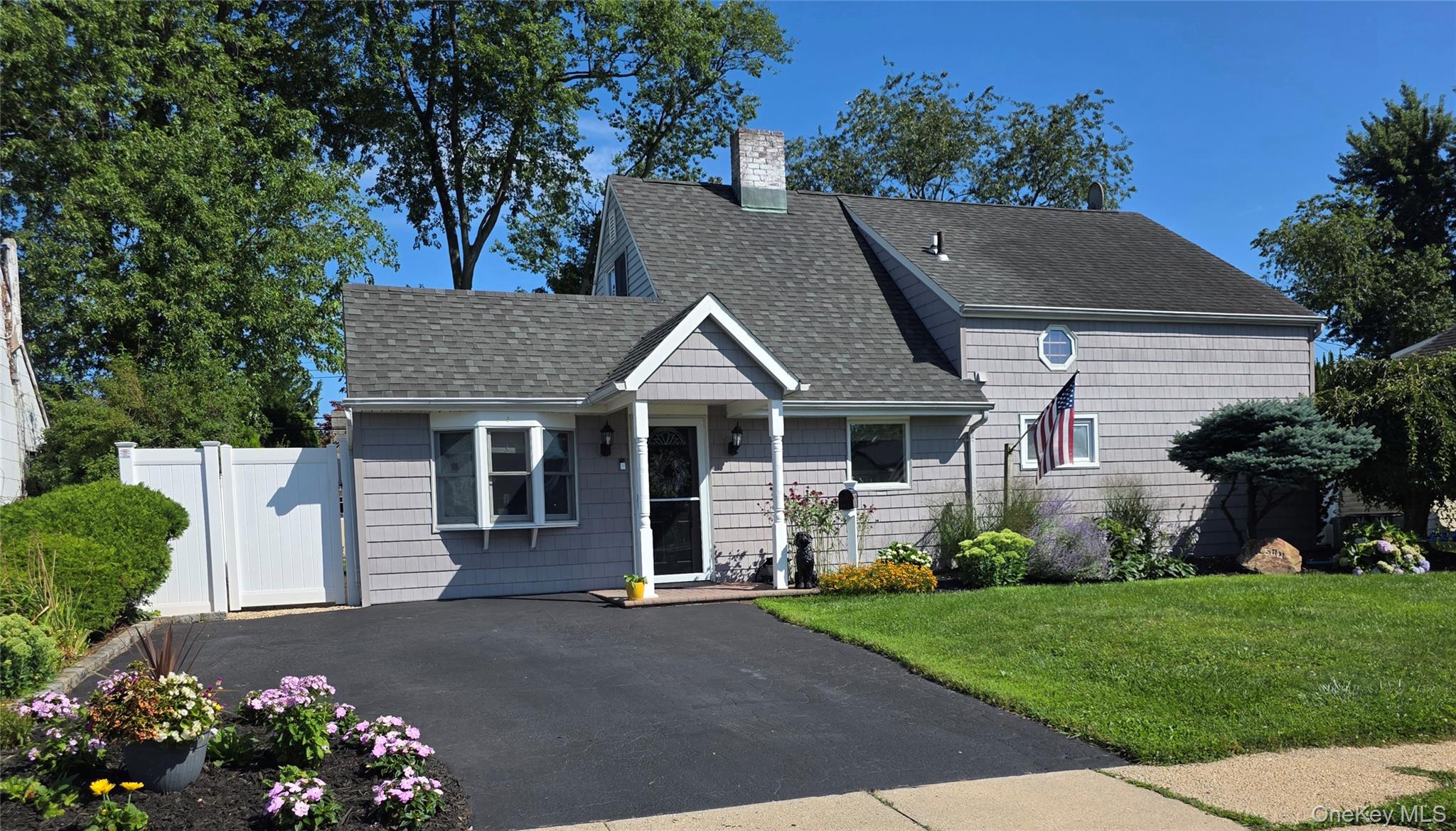 140 Springtime Lane W – For Sale