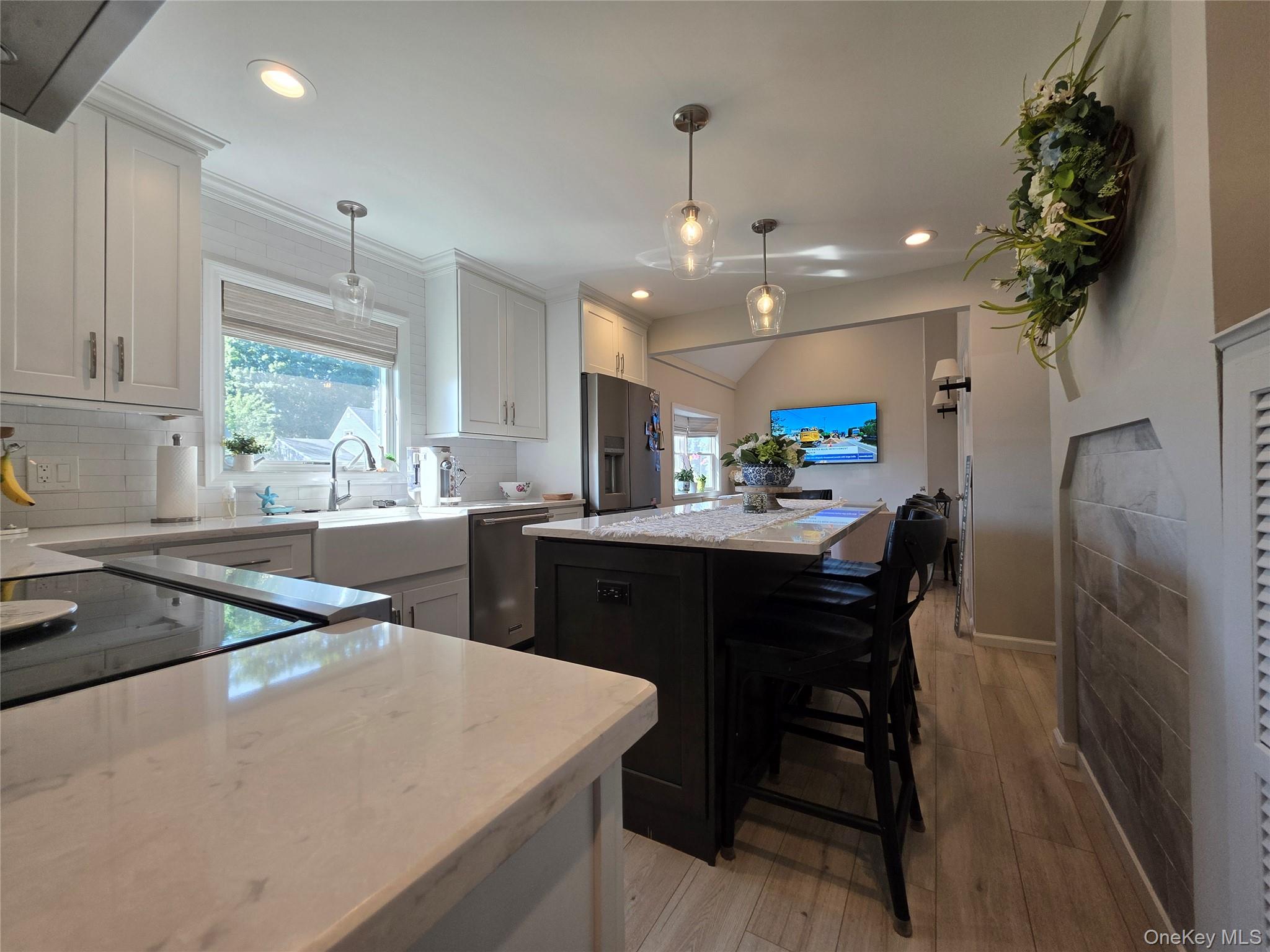 140 Springtime Lane W – For Sale photo 4