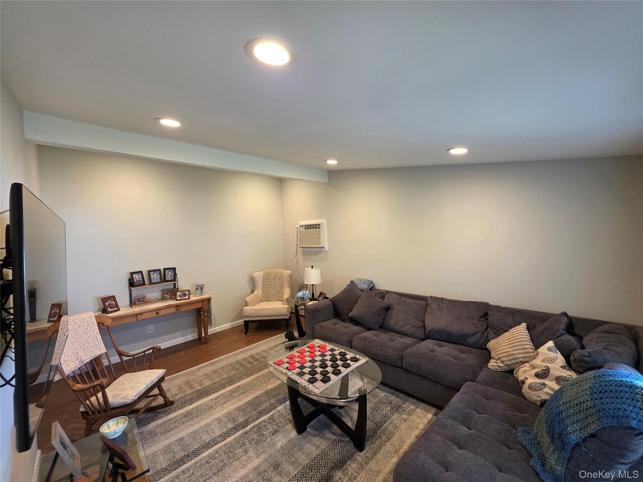 140 Springtime Lane W – For Sale photo 11