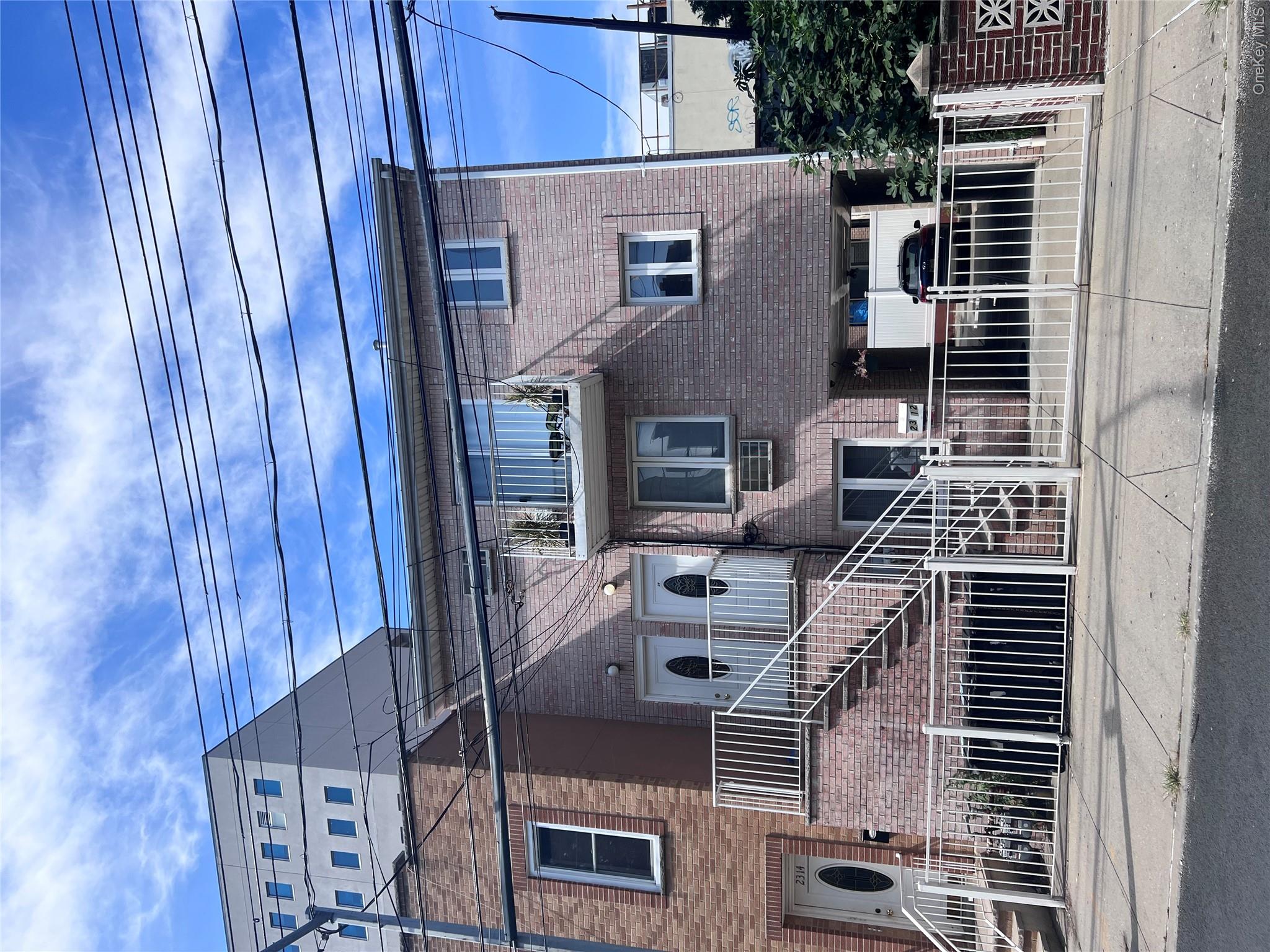 2312 32nd Street – For Sale