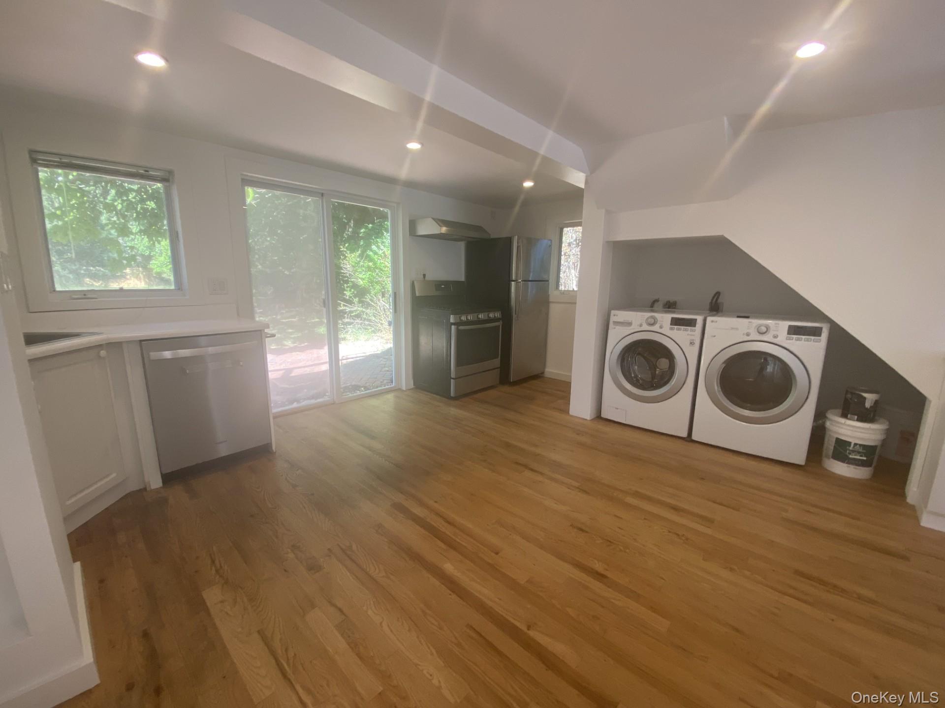 14 B Franklin Ave – For Rent photo 5