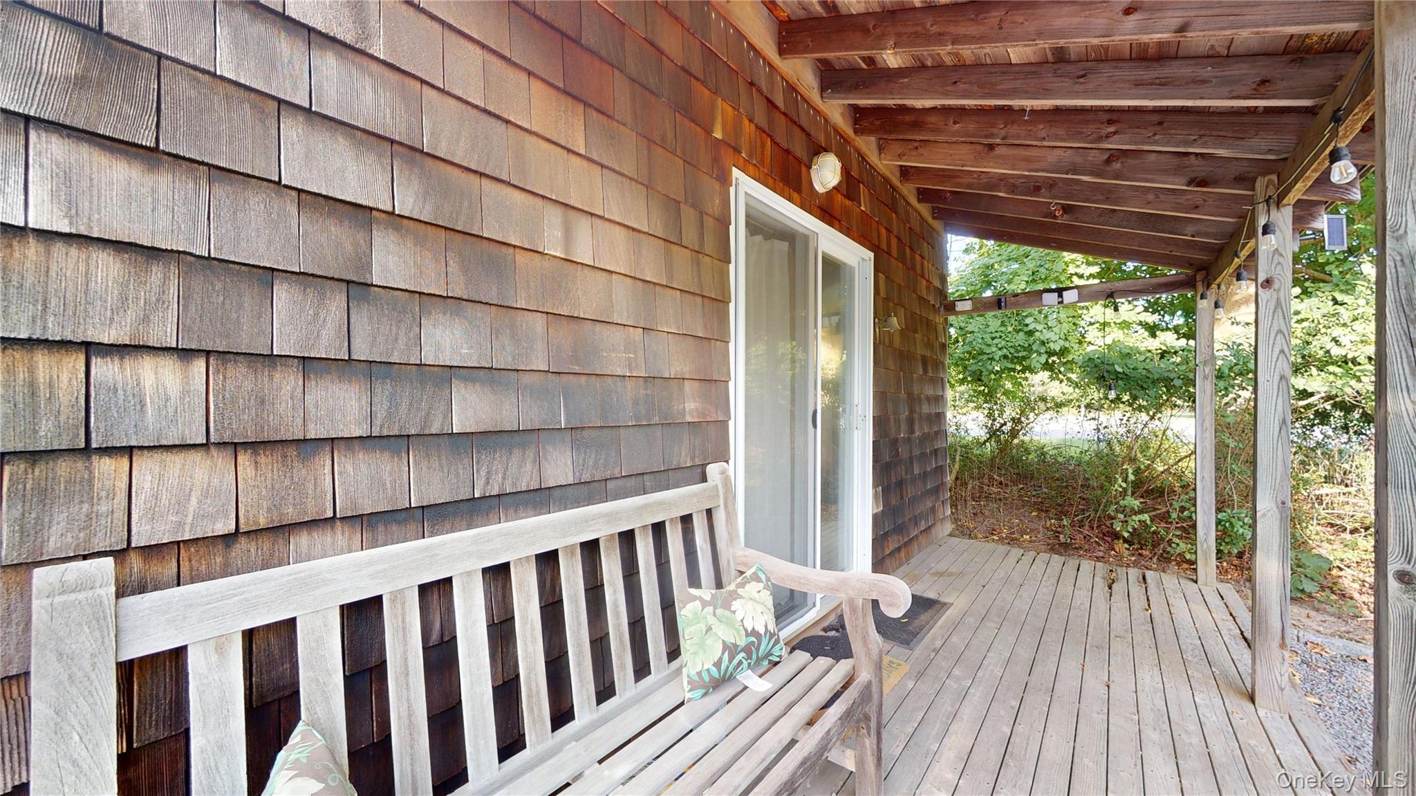 14 B Franklin Ave – For Rent photo 2