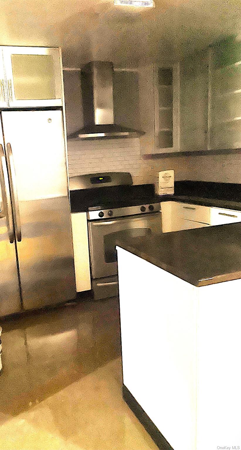 88-20 Parsons Boulevard, Unit 3A photo 4