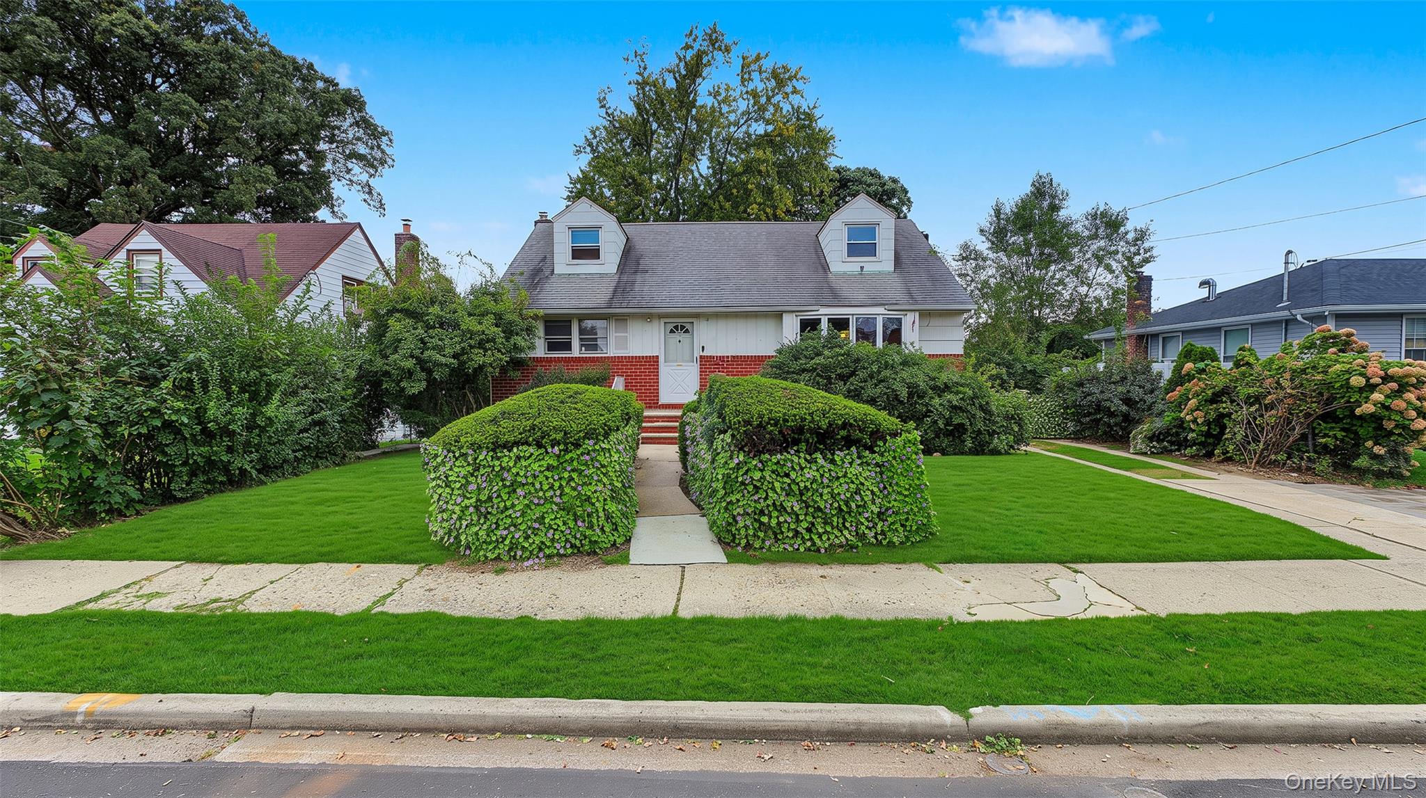 702 Partridge Avenue – For Sale