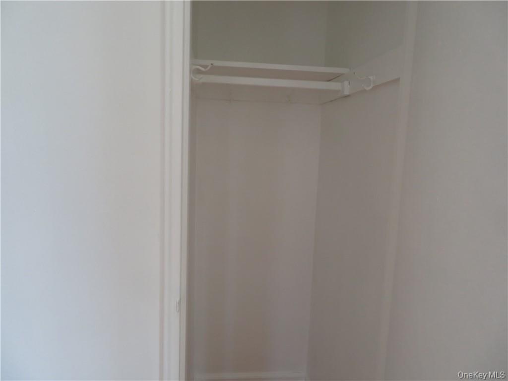101 Carpenter Avenue, Unit E2 photo 14