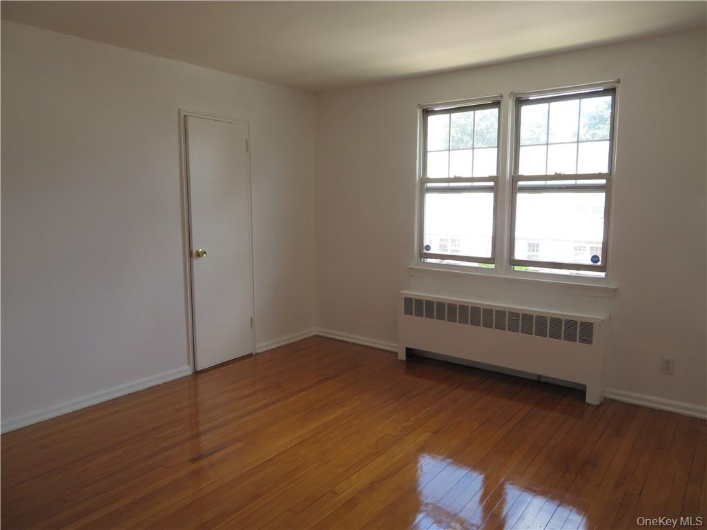 101 Carpenter Avenue, Unit E2