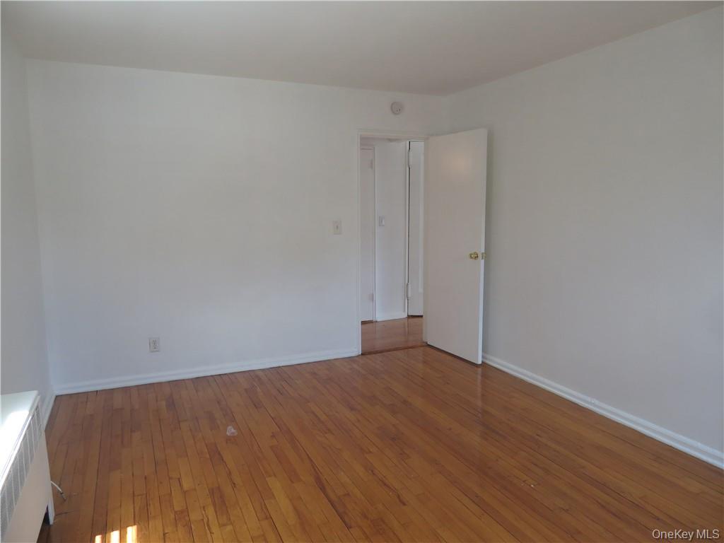 101 Carpenter Avenue, Unit E2 photo 13