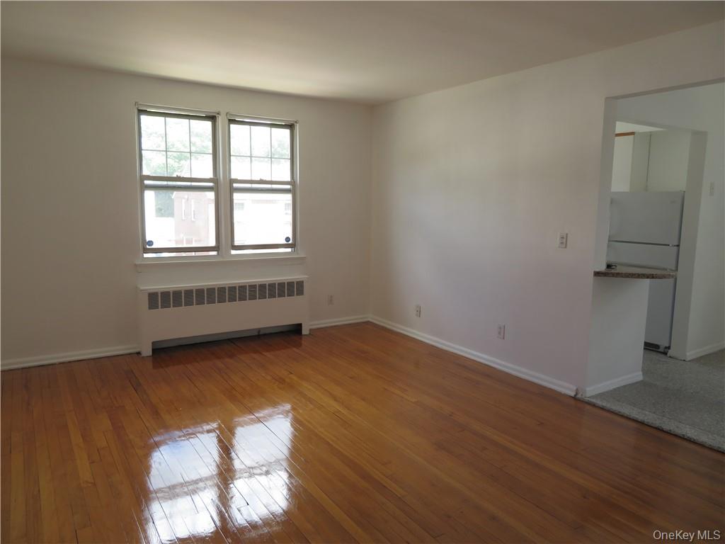 101 Carpenter Avenue, Unit E2 photo 17