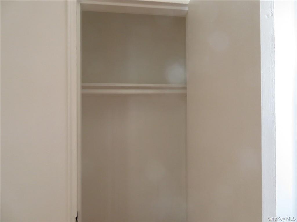 101 Carpenter Avenue, Unit E2 photo 15