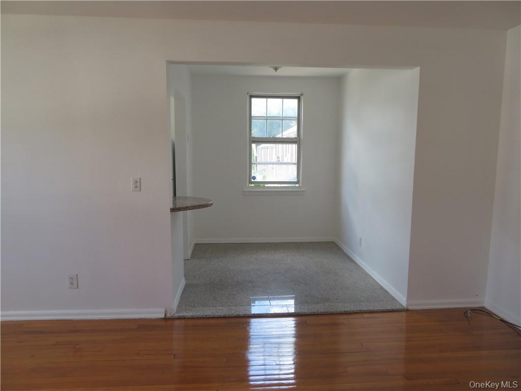 101 Carpenter Avenue, Unit E2 photo 4