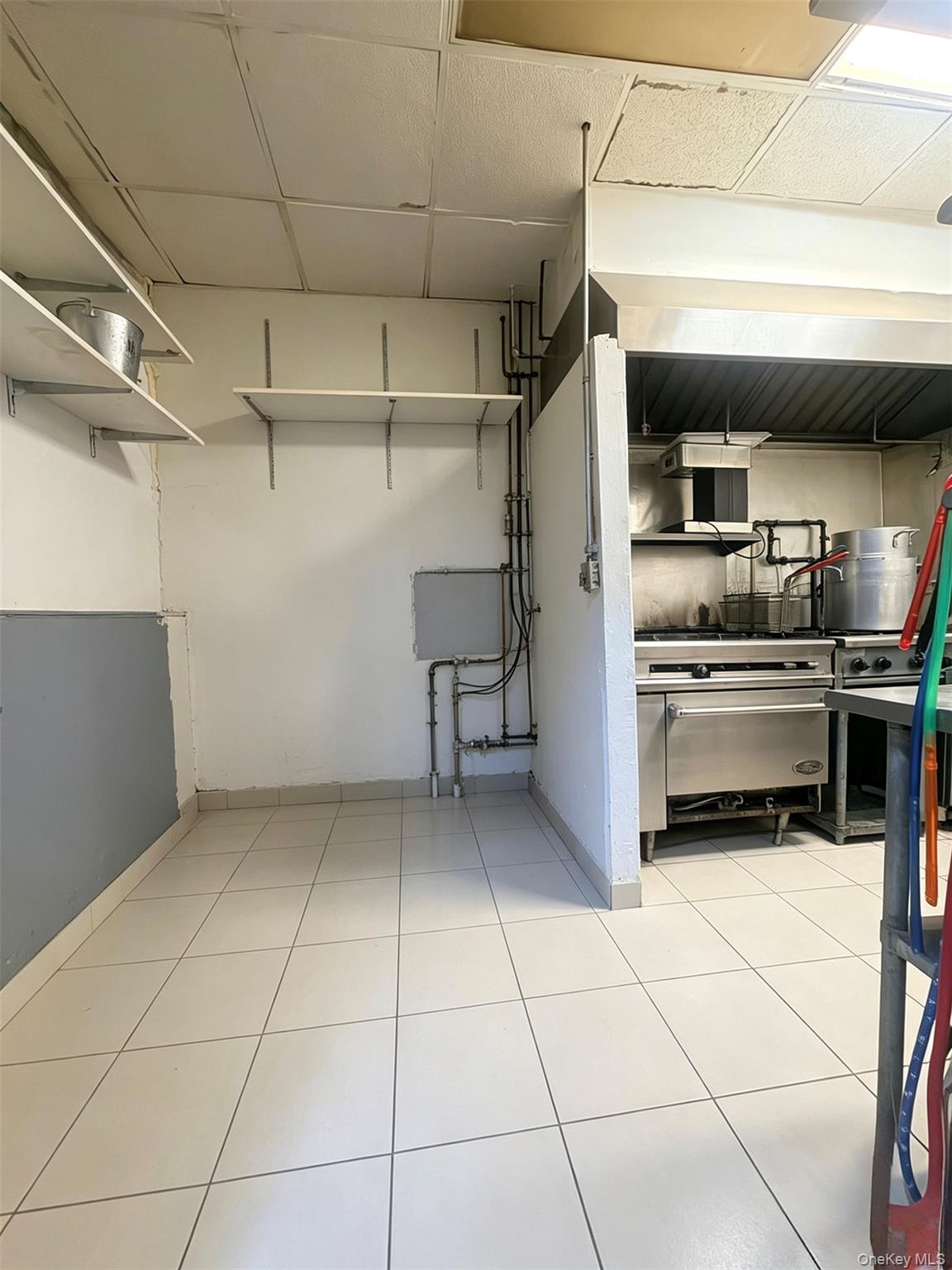 4326 91st Place – For Rent photo 4
