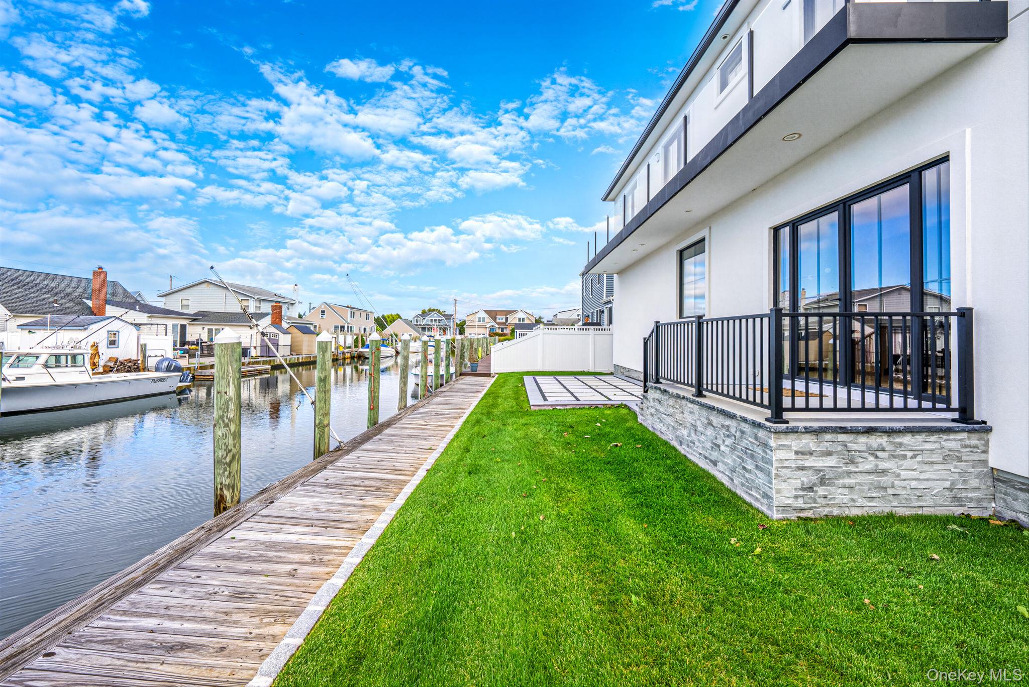 24 Midway Street – For Sale photo 5