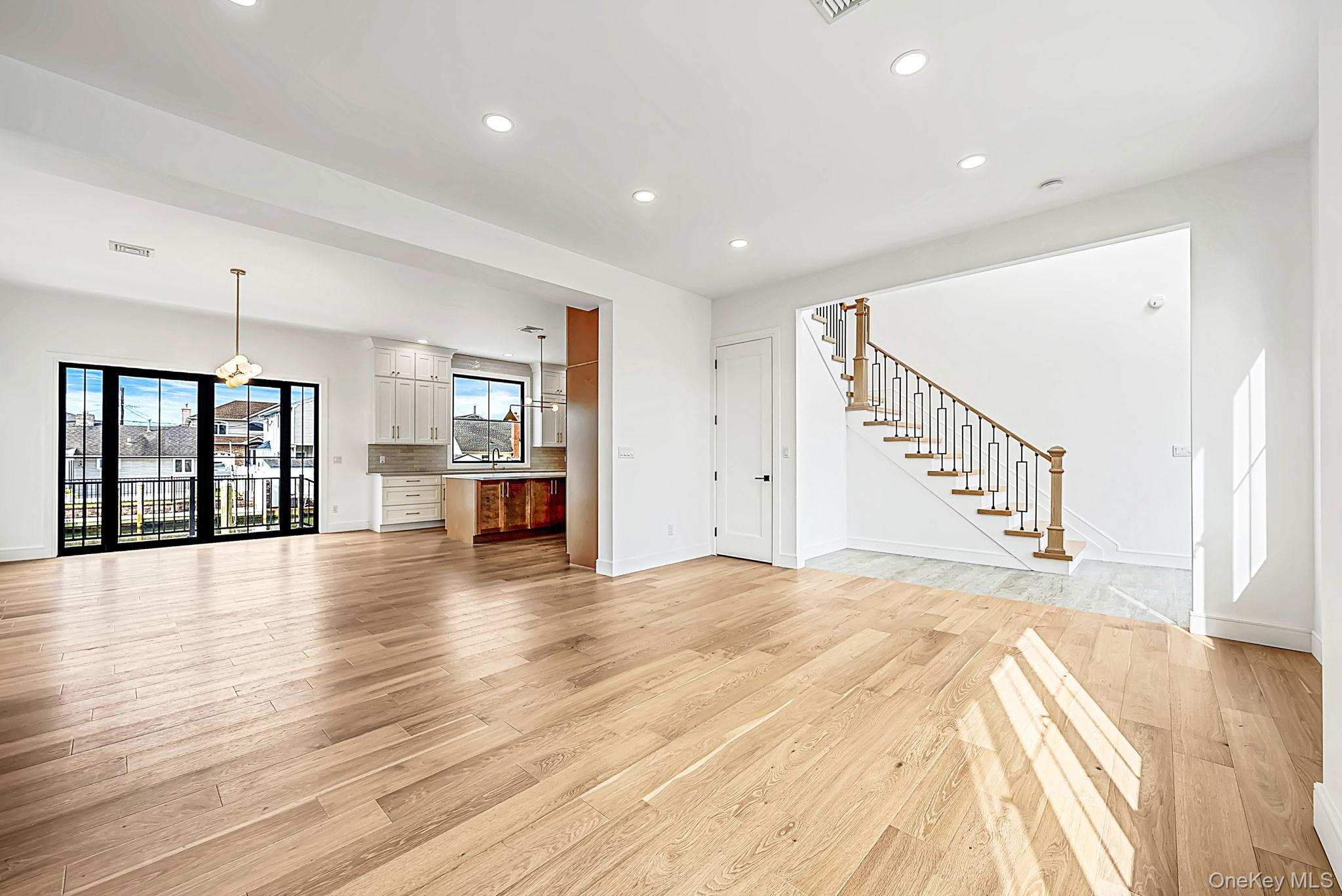 24 Midway Street – For Sale photo 7