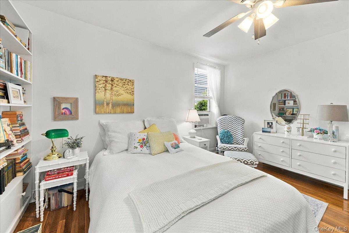 5621 Netherland Avenue, Unit 3D photo 6