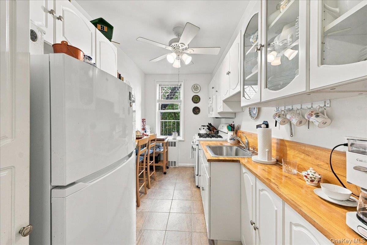 5621 Netherland Avenue, Unit 3D photo 12