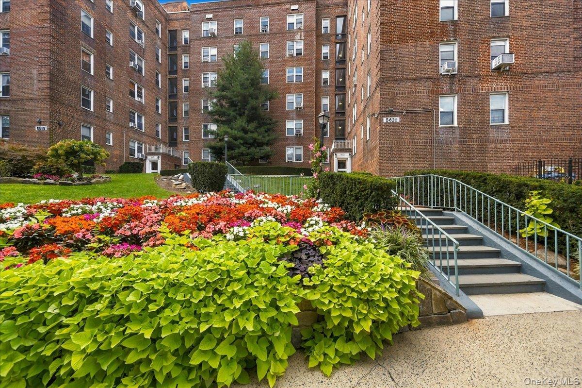 5621 Netherland Avenue, Unit 3D photo 15