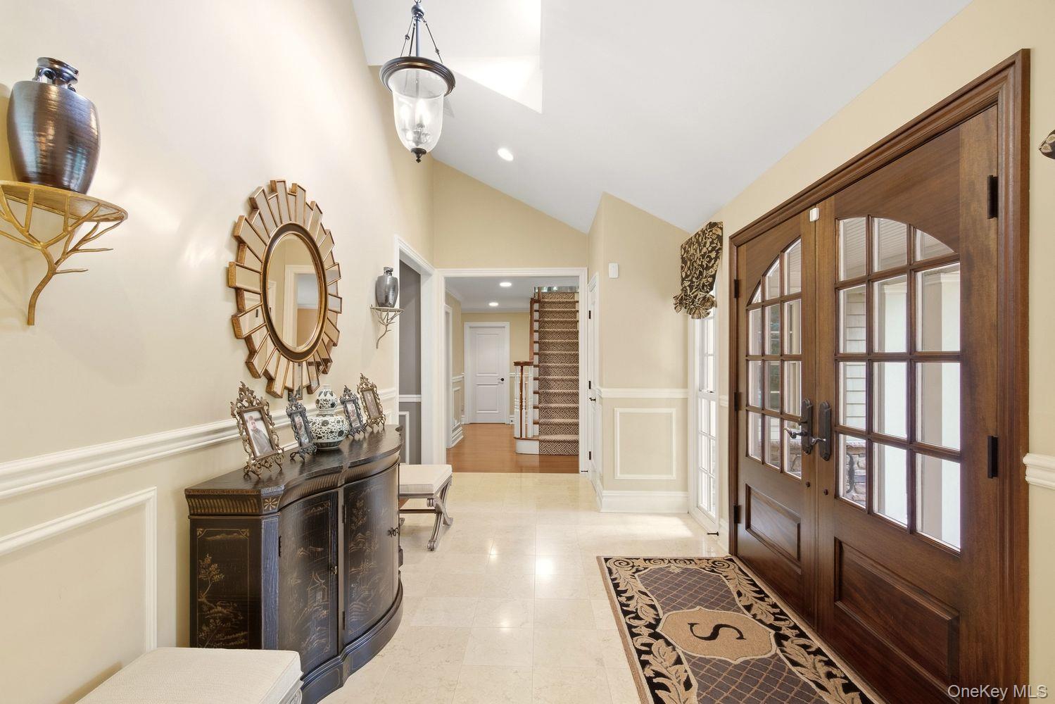 8 Fiddlers Green Drive – For Sale photo 4