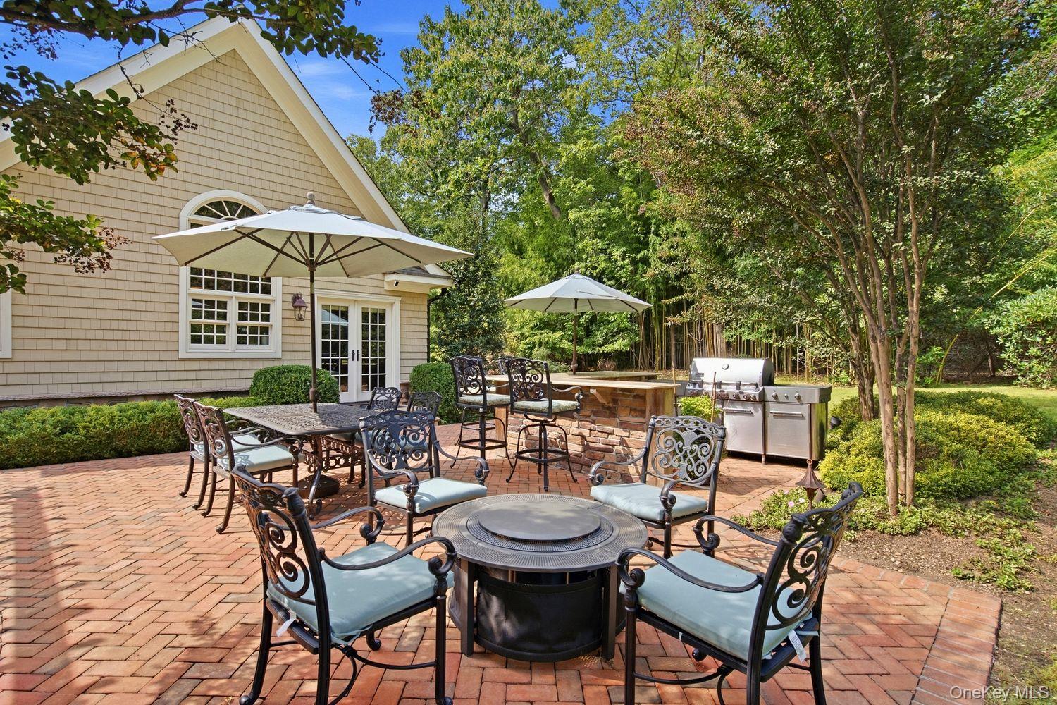 8 Fiddlers Green Drive – For Sale photo 24