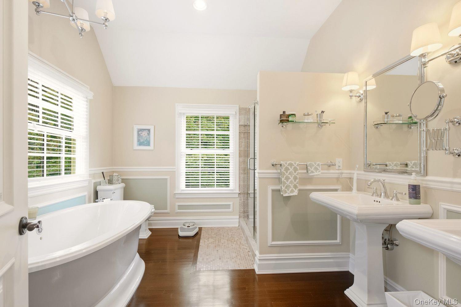 8 Fiddlers Green Drive – For Sale photo 18