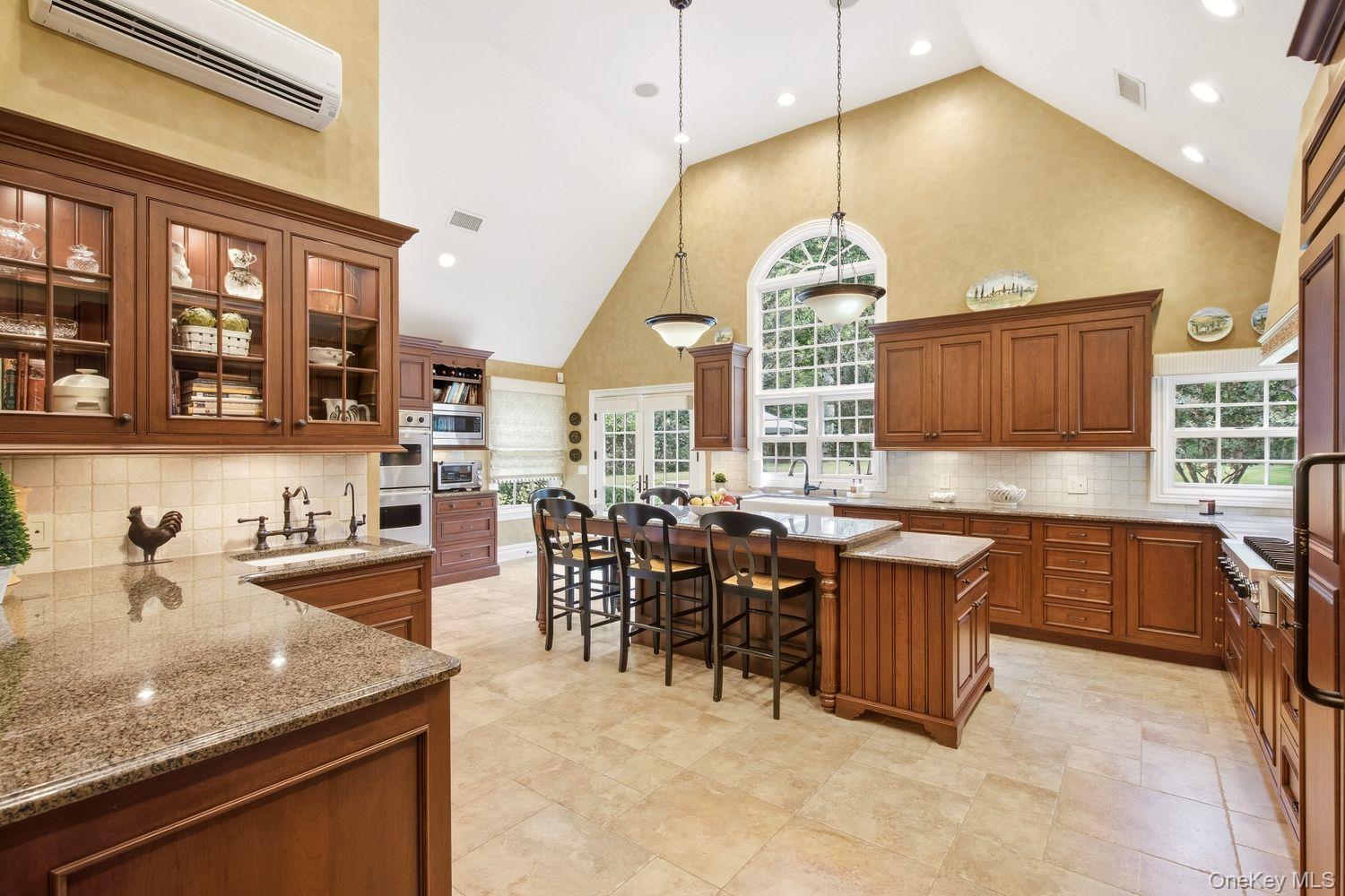 8 Fiddlers Green Drive – For Sale photo 5