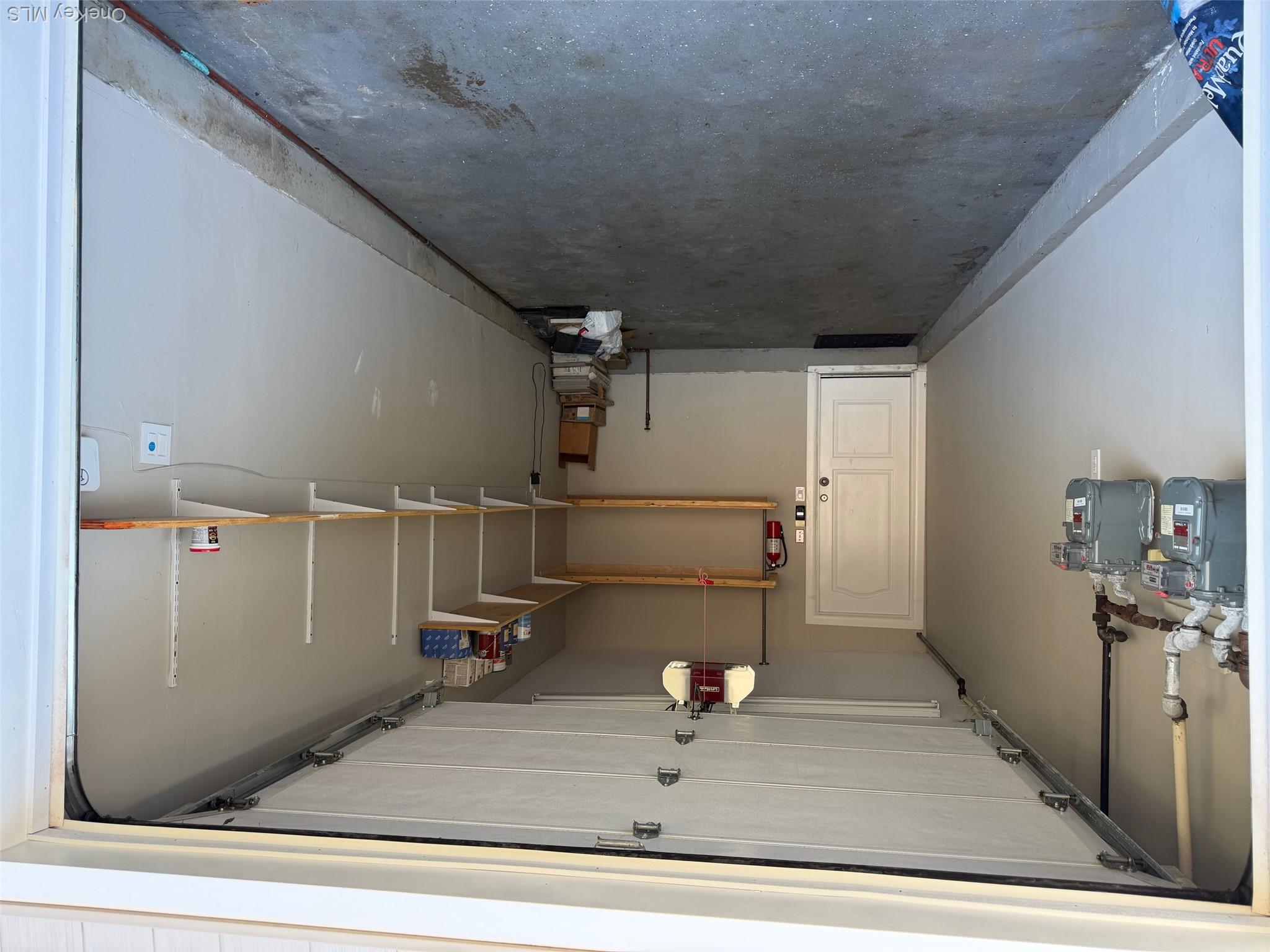 400 E Beech Street, Unit Main photo 19