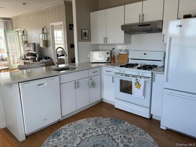 140 Compass Place – For Sale