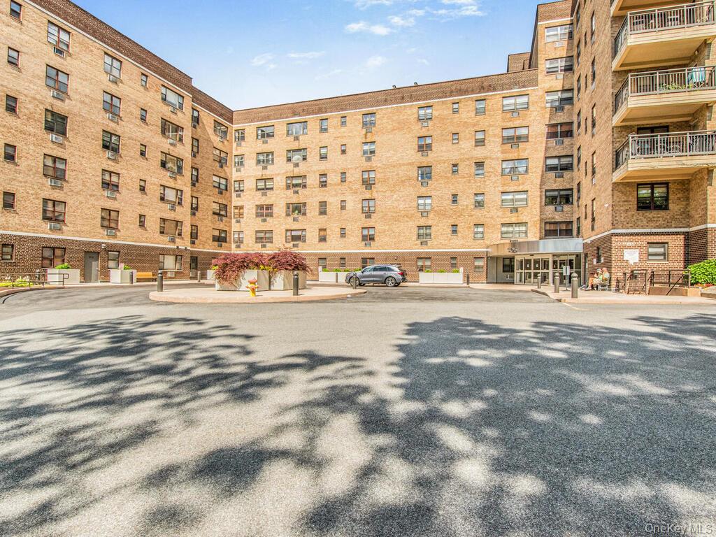 505 Central Avenue, Unit 305