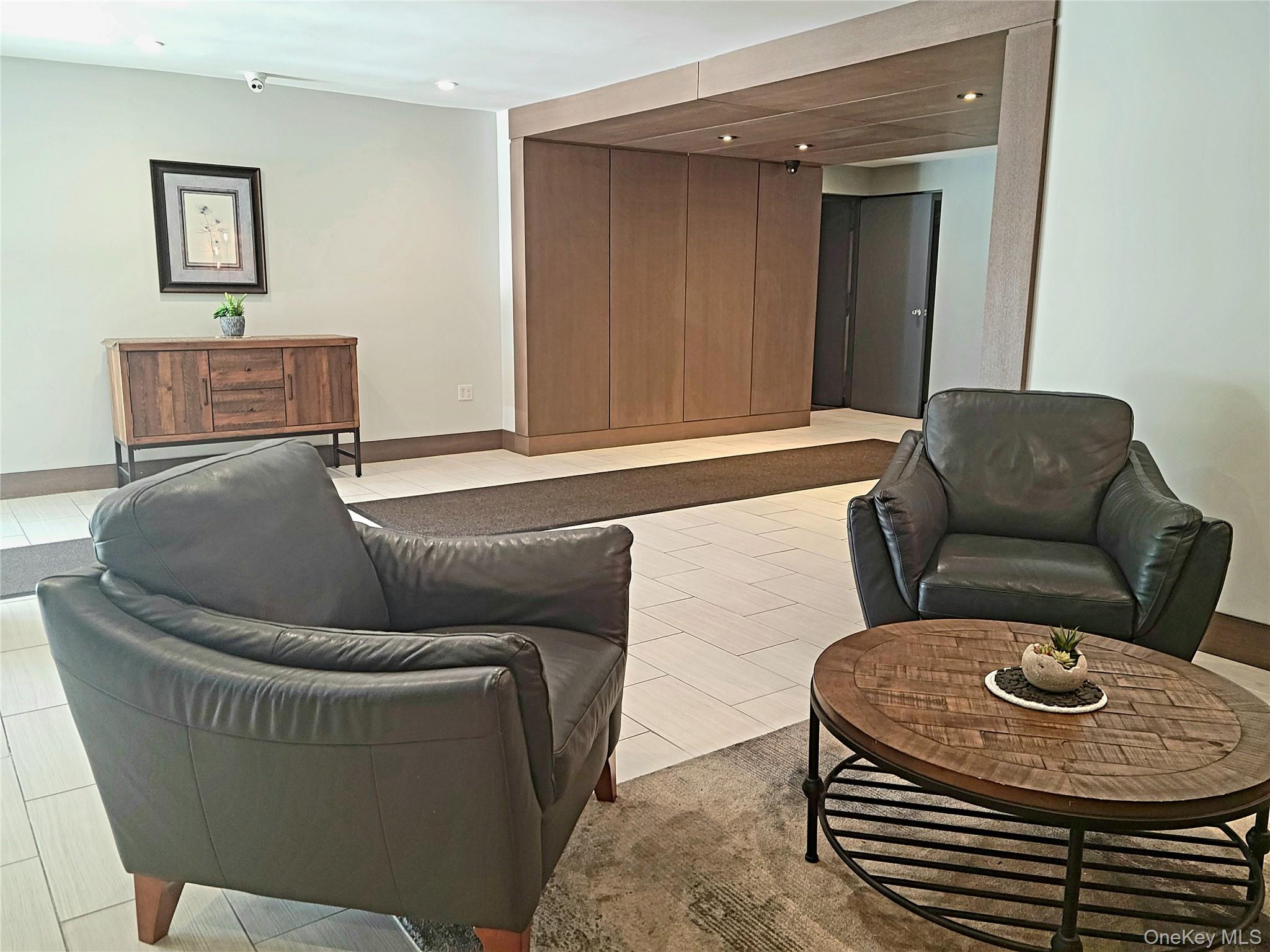 505 Central Avenue, Unit 305 photo 5