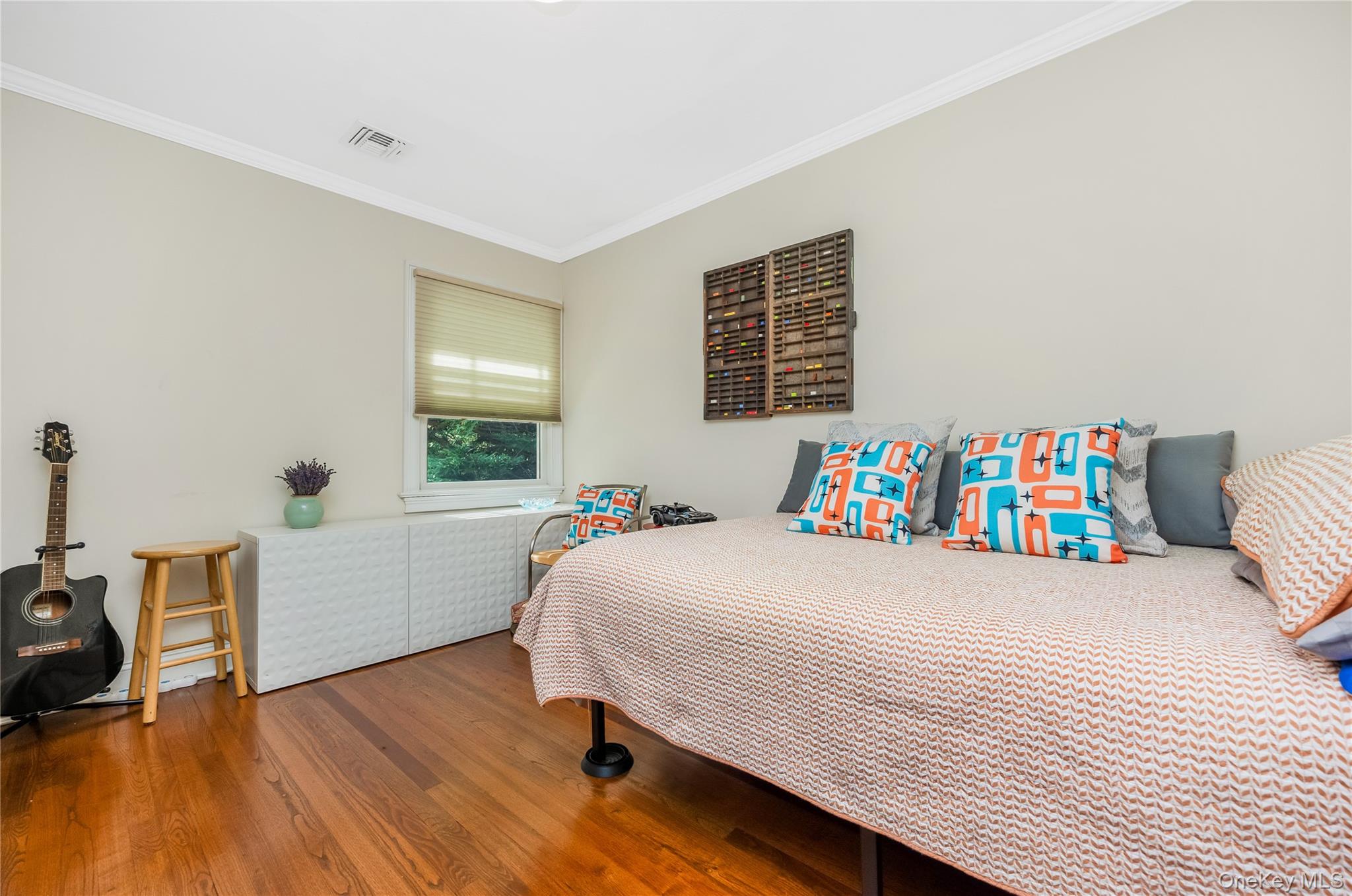 25 Frank Avenue – For Sale photo 17