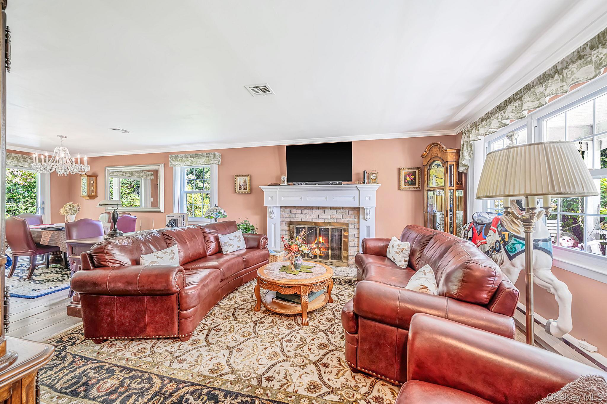 148 Laurance Lane – For Sale photo 6