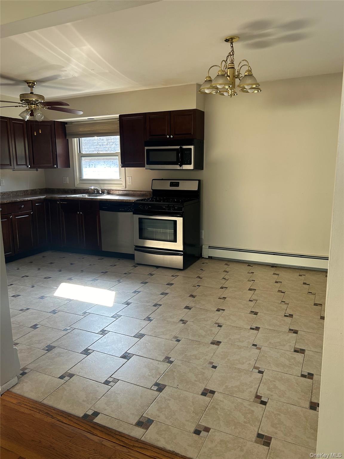 14 Edgewood Road – For Rent photo 7