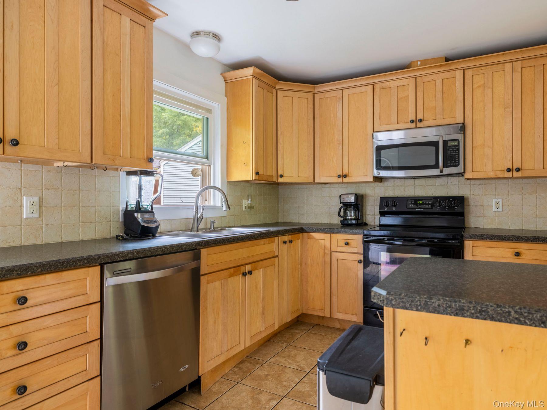 5 Van De Bogart Road – For Sale photo 10