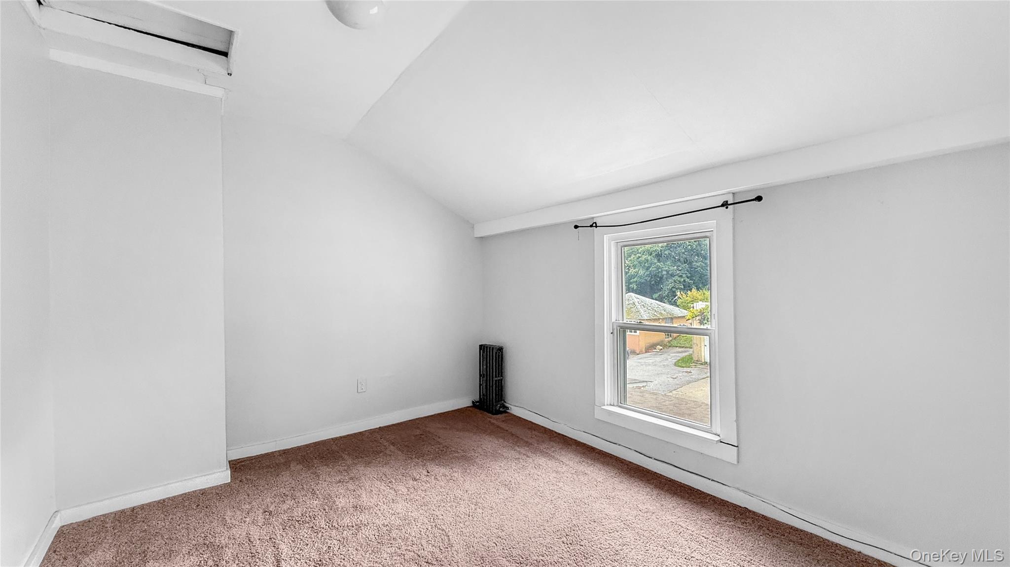 7 Division Street – For Rent photo 5