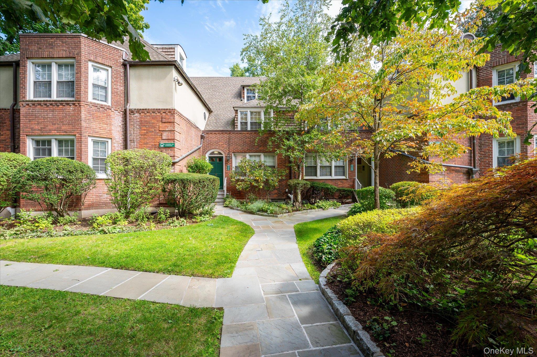 52 Underhill Road, Unit #ML photo 5