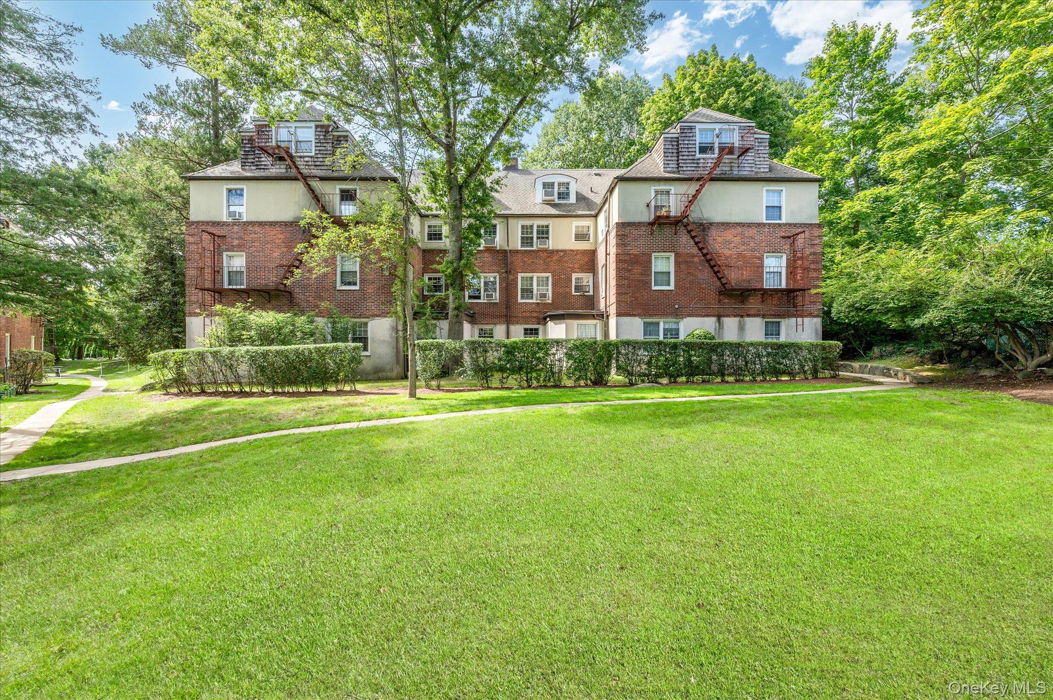 52 Underhill Road, Unit #ML photo 28