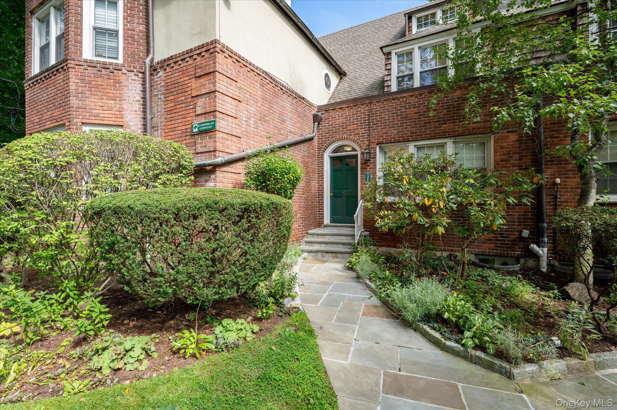 52 Underhill Road, Unit #ML photo 4