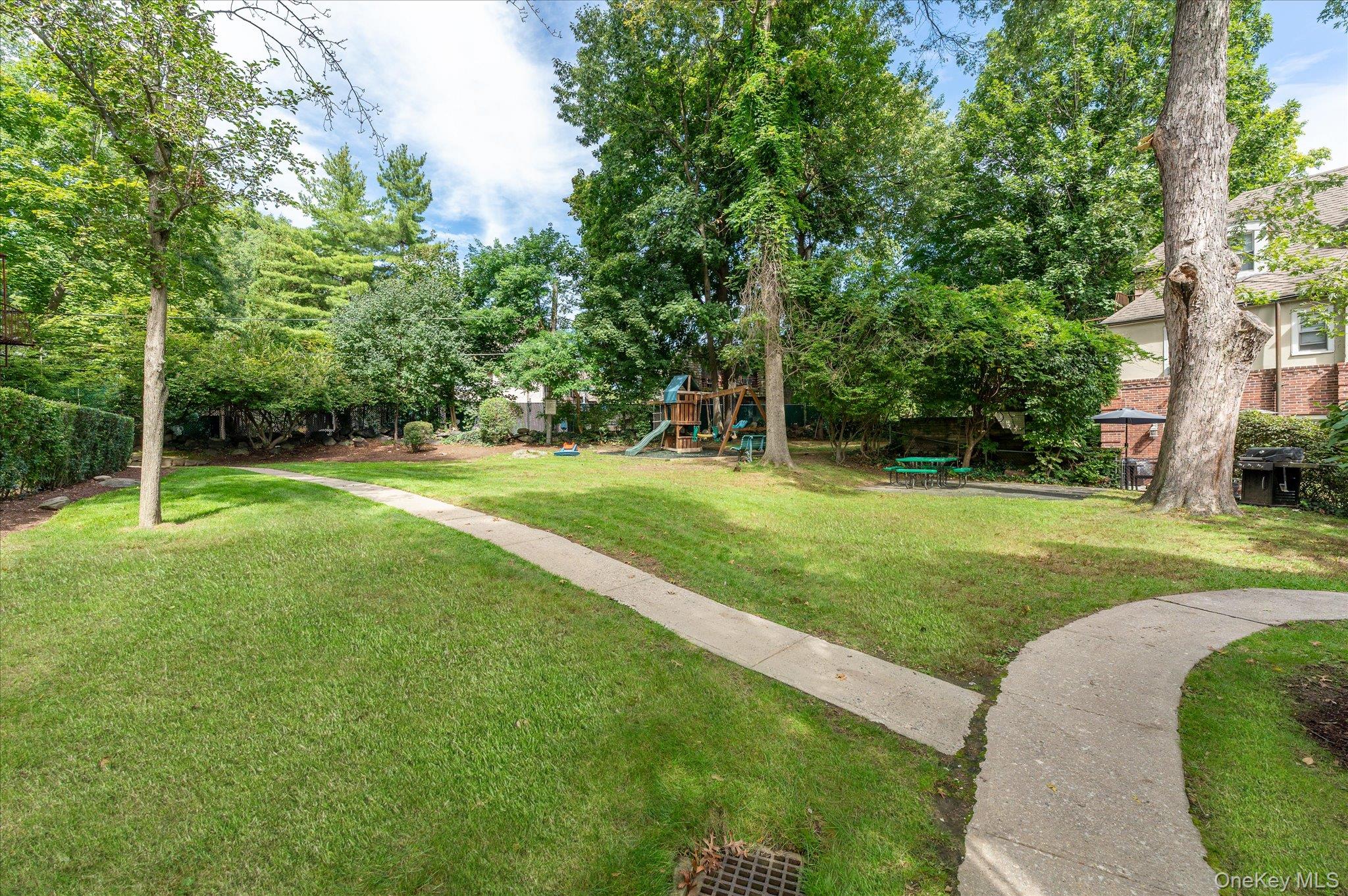 52 Underhill Road, Unit #ML photo 8