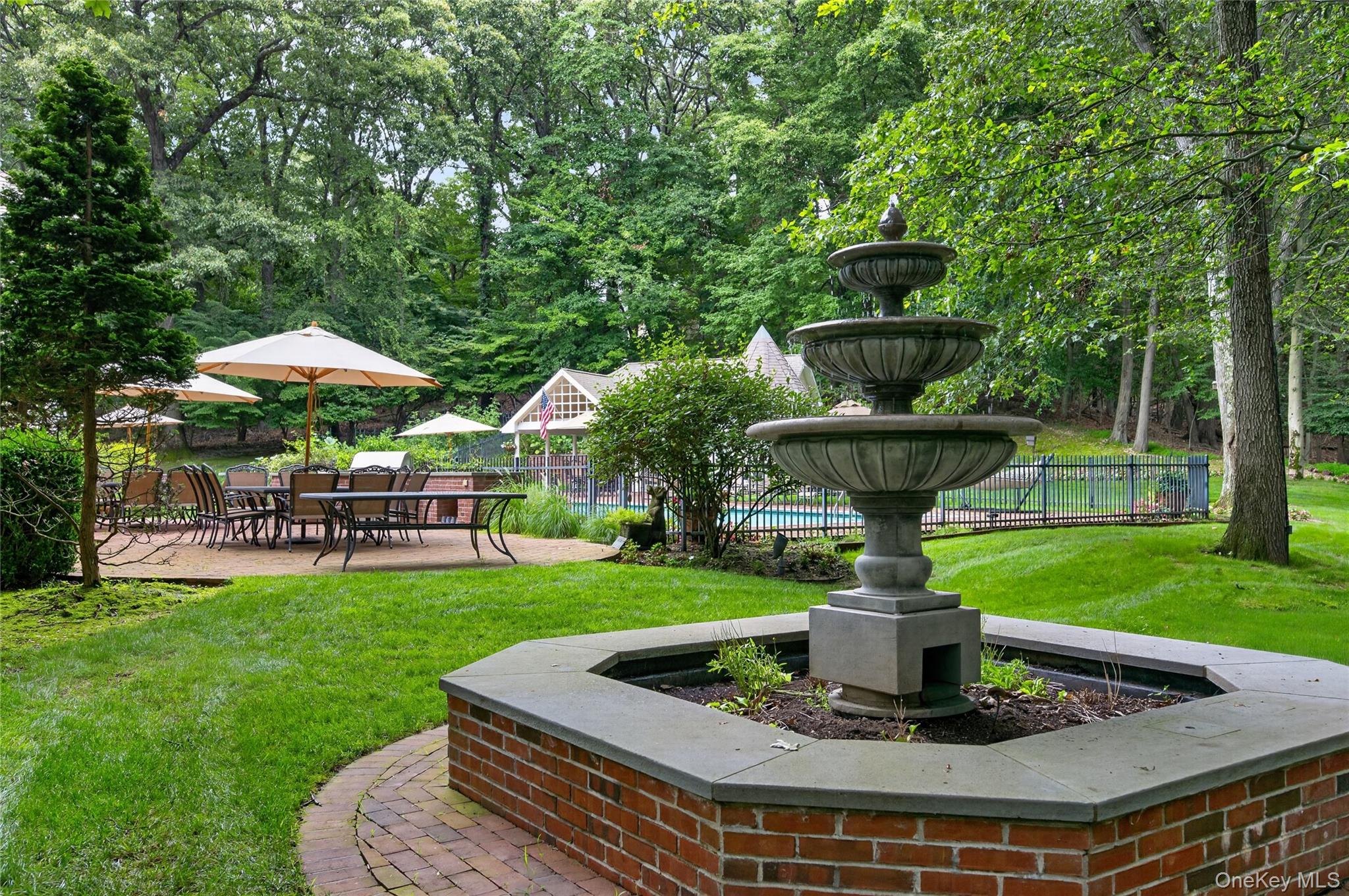136 Cove Neck Road – For Sale photo 29