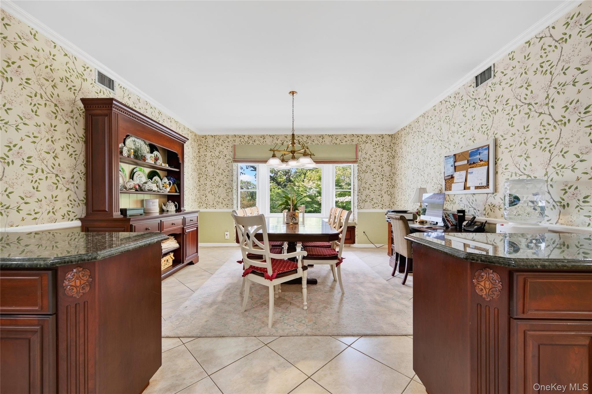 136 Cove Neck Road – For Sale photo 7